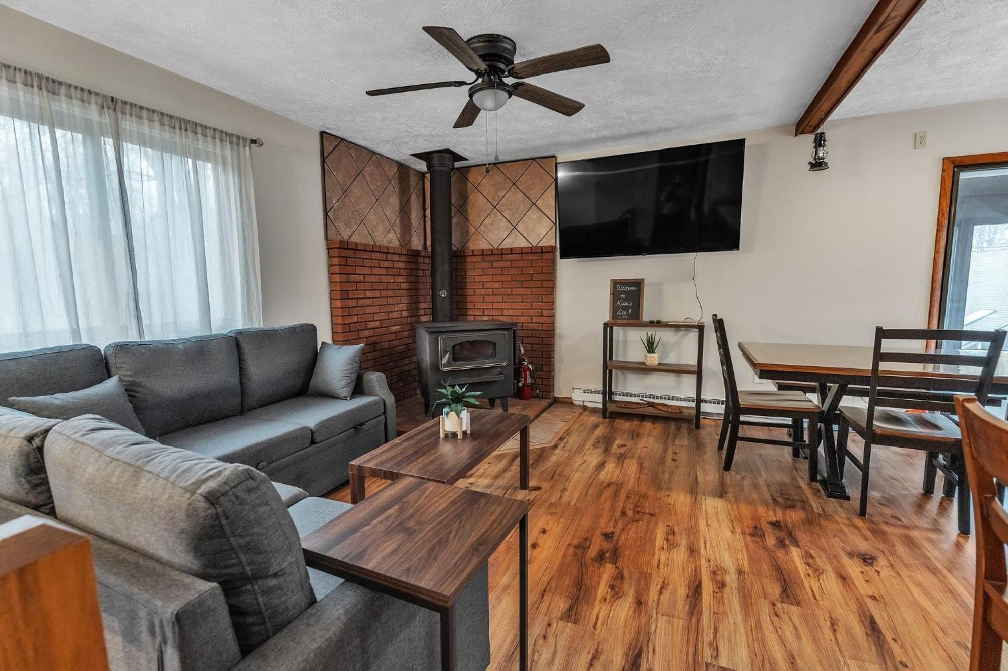 Pocono Getaway - Serene 3br Home Holiday home *