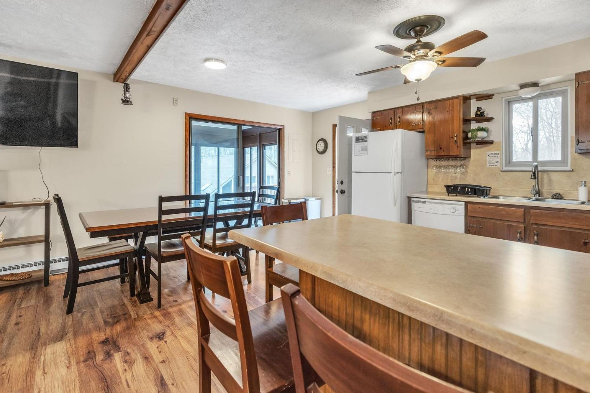 Pocono Getaway - Serene 3br Home Holiday home *