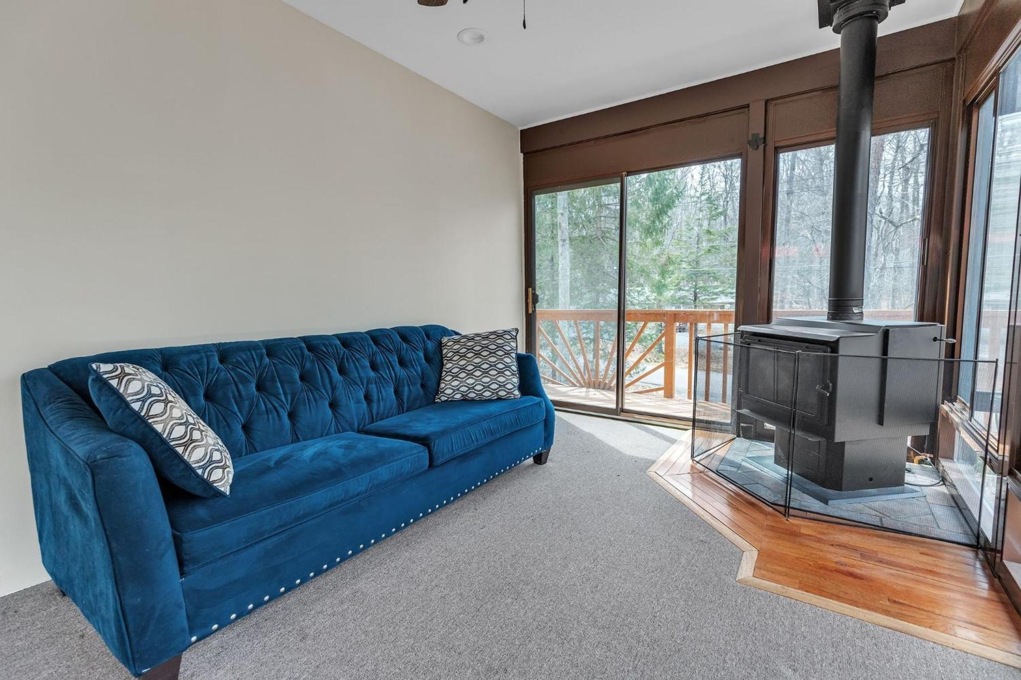 Pocono Getaway - Serene 3br Home Holiday home Pocono Lake